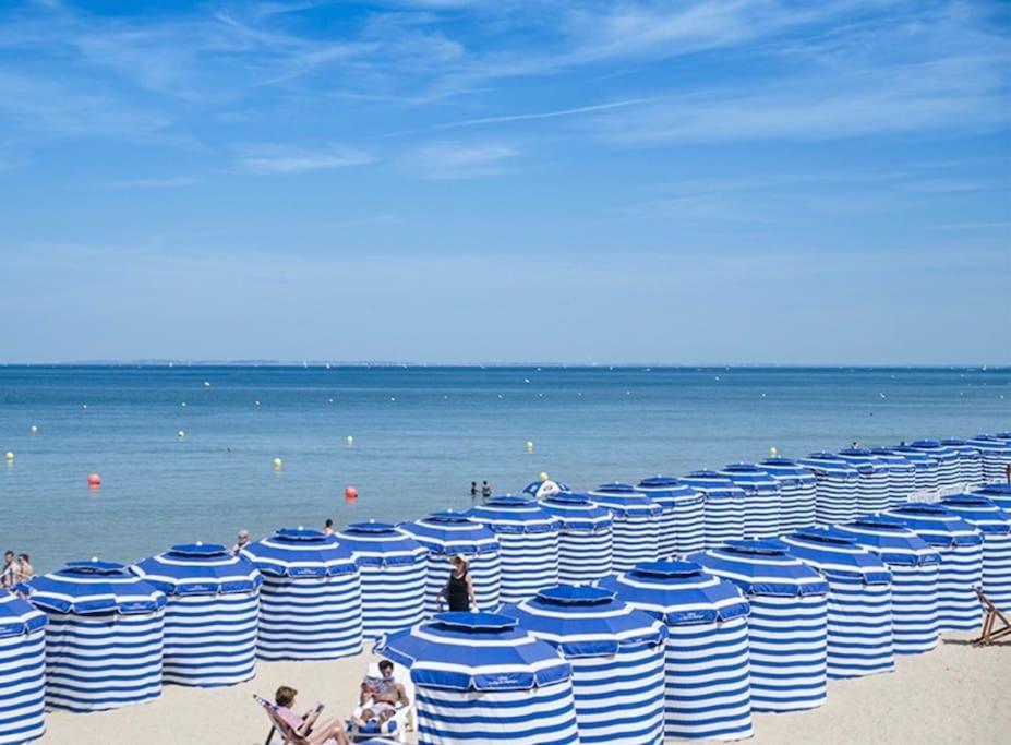 Joli Studio Pres Du Front De Mer Cabourg Exterior photo